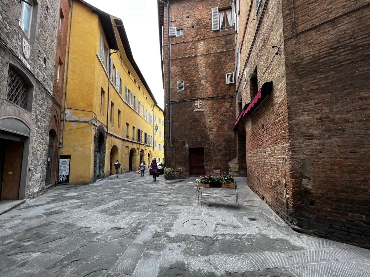 Kami-Central Beautiful Apartment Over The Roofs Siena Luaran gambar